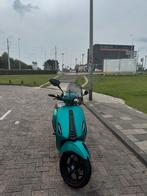 Vespa Sprint 2021 E5 custom full option, Fietsen en Brommers, Scooters | Vespa, Ophalen, Vespa S, Zo goed als nieuw, Benzine
