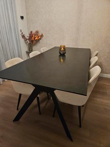 Mintjes Cascade Eettafel 220x100 beschikbaar voor biedingen