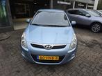 Hyundai I20 1.2i DynamicVersion | NIEUWE APK | AIRCO | 12MND, Auto's, Gebruikt, 4 cilinders, Blauw, Origineel Nederlands
