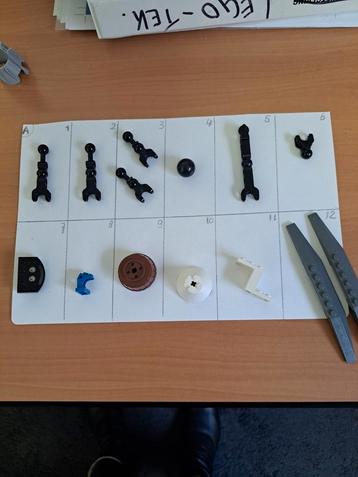 Lego  losse onderdelen beschikbaar voor biedingen