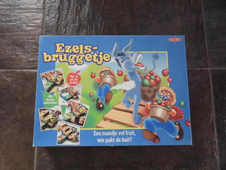 Tactic – Ezelsbruggetje, Hobby en Vrije tijd, Gezelschapsspellen | Bordspellen, Zo goed als nieuw, Een of twee spelers, Drie of vier spelers