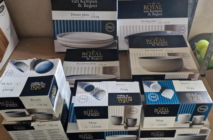 Divers ah royal van kempen en begeer servies borden kommen, Huis en Inrichting, Keuken | Servies, Nieuw, Compleet servies, Overige stijlen