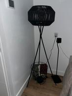 Mooie vloerlamp als nieuw 1 jaar oud, Huis en Inrichting, Lampen | Vloerlampen, Ophalen, Zo goed als nieuw, 150 tot 200 cm