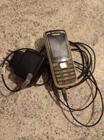 Oude Nokia met oplader, Telecommunicatie, Mobiele telefoons | Nokia, Fysiek toetsenbord, Geen camera, Gebruikt, Klassiek of Candybar