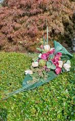 Bruidsboeket met zijden bloemen en satijn lint, Kleding | Dames, Trouwkleding en Trouwaccessoires, Ophalen of Verzenden, Zo goed als nieuw