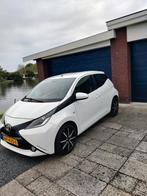 Toyota Aygo 1.0 Vvt-i 69pk 5D 2017 Wit, Voorwielaandrijving, 4 stoelen, Wit, Origineel Nederlands