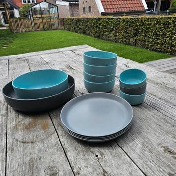 Royal vkb buitenservies ah schalen en borden  beschikbaar voor biedingen