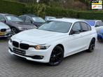 BMW 3-serie 320i Executive|Nieuwe Ketting|18 inch|Navigatie|, Automaat, Euro 5, Zwart, 4 cilinders