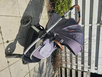 Kinderwagen  beschikbaar voor biedingen