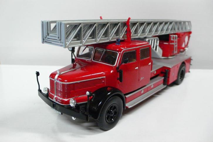 krupp metz brandweerladderauto-altaya  1/43, Hobby en Vrije tijd, Modelauto's | 1:43, Nieuw, Bus of Vrachtwagen, Overige merken