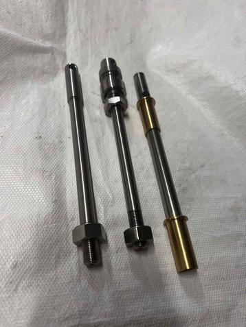 Kreidler RVS assen set (voor + achter) incl. moeren NIEUW beschikbaar voor biedingen