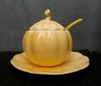 Art Deco puntgave zachtgele pompoenpot met schotel, bindmerk, Ophalen of Verzenden