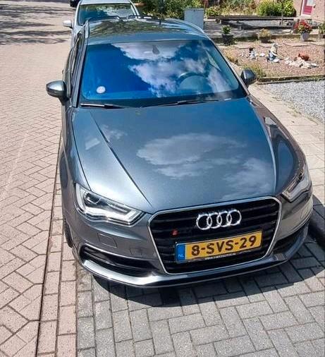 Audi A3 Automaat full options, Auto's, Audi, Particulier, A3, Benzine, A, Hatchback, Automaat, Origineel Nederlands, Zilver of Grijs