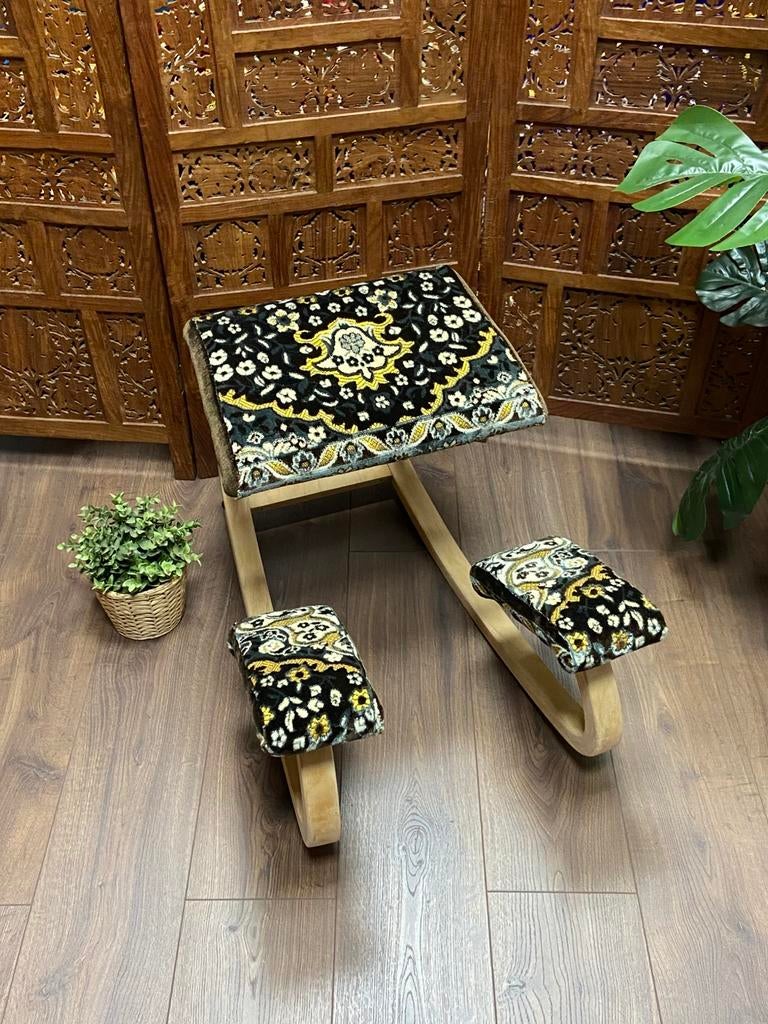Stokke / Variér Variable Balans gestoffeerd met Turks tapijt, Huis en Inrichting, Bureaustoelen, ., Ophalen of Verzenden, Zo goed als nieuw