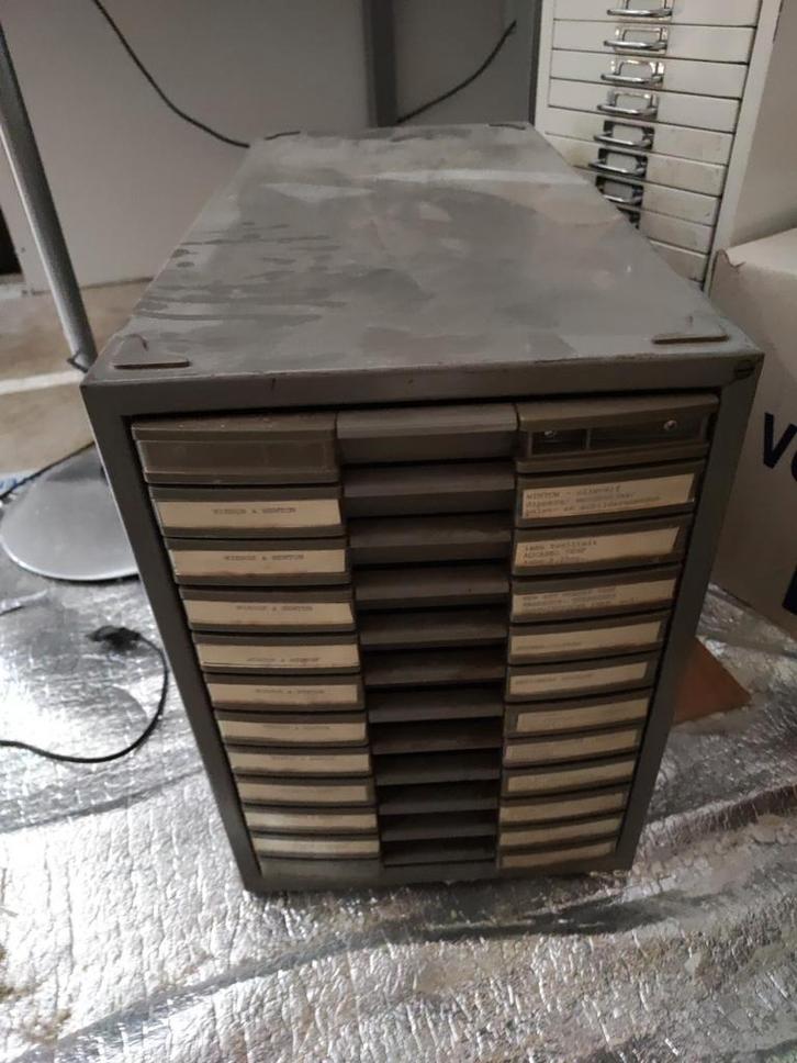 ladenkast metaal 12 laadjes, Huis en Inrichting, Kasten | Ladekasten, Gebruikt, Minder dan 100 cm, 50 tot 100 cm, 25 tot 50 cm