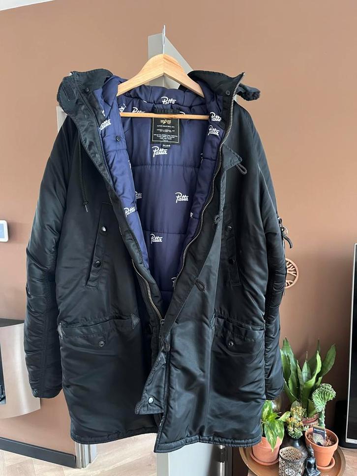 Patta x Alpha Industries Jas 2XL (valt als XL), Kleding | Heren, Jassen | Zomer, Zo goed als nieuw, Maat 56/58 (XL), Zwart, Ophalen of Verzenden