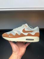 Nike Air Max 1 Patta Monarch / 43, Ophalen of Verzenden, Zo goed als nieuw, Overige kleuren