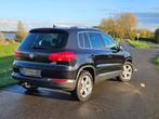 Volkswagen Tiguan 1.4 TSI Sport&Style | Automaat | Trekhaak, Euro 5, Zwart, 4 cilinders, Alcantara