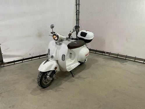 Etalian - Snorscooter - Retro - E-scooter, Fietsen en Brommers, Brommers | Overige merken, Gebruikt