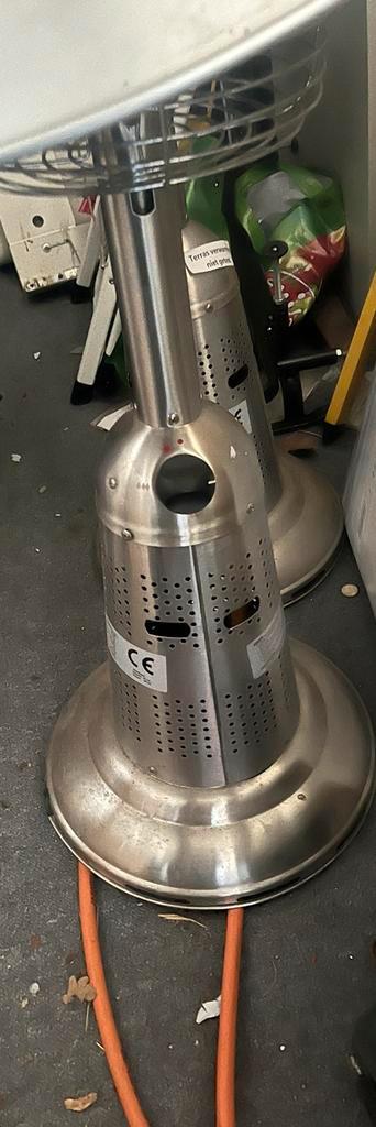 2x terras verwarmer beschikbaar voor biedingen