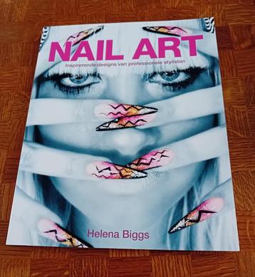 Boek Nail Art  Helena Biggs beschikbaar voor biedingen