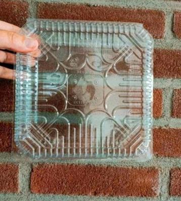 Nieuw! Klapbakken/ plastic beschikbaar voor biedingen