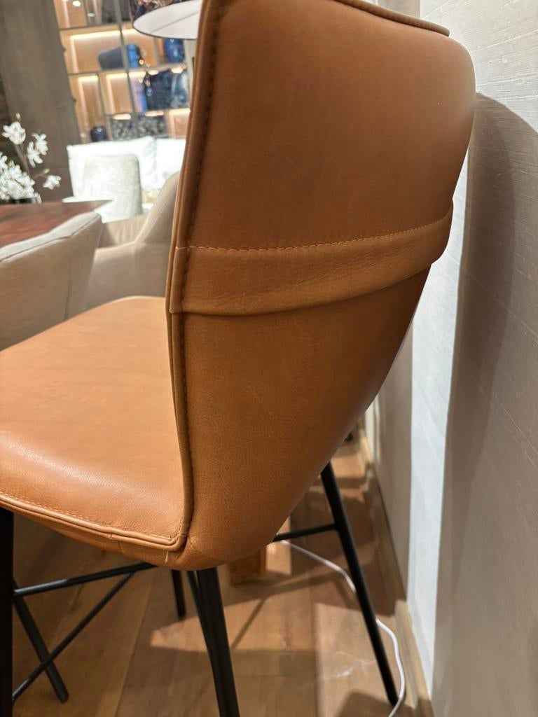 Barstoel Leer, Ophalen, 60 tot 90 cm, Leer, Zo goed als nieuw