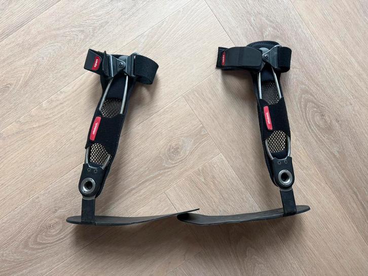 TK: Ottobock Agilium Freestep voetorthese links en rechts., Diversen, Braces, Zo goed als nieuw, Ophalen of Verzenden