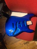 Stratocaster body” Metallic blue SSS routing” Alder, Muziek en Instrumenten, Instrumenten | Onderdelen, Verzenden, Elektrische gitaar
