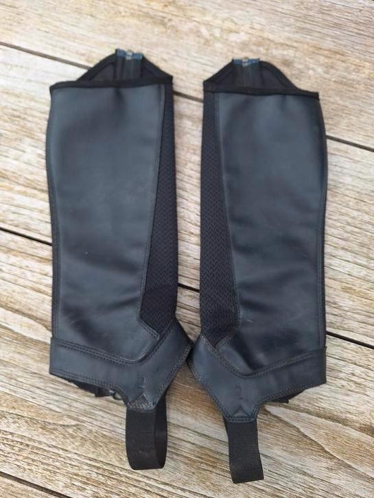 Zwarte chaps, Fouganza, Dieren en Toebehoren, Paardrijkleding, Zo goed als nieuw, Schoeisel, Ophalen of Verzenden