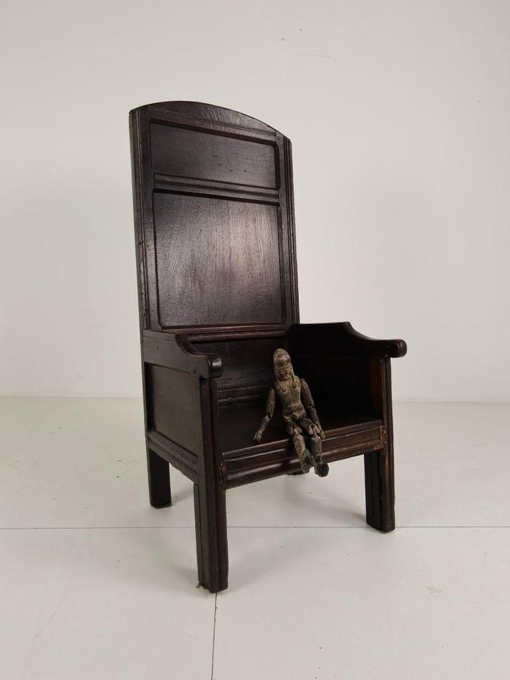 18e-eeuwse Engelse Haardstoel – Hoge Rugleuning met 5 Poten, Antiek en Kunst, Antiek | Meubels | Stoelen en Banken, Ophalen