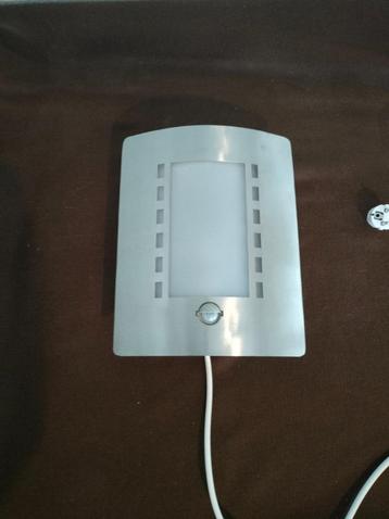 buitenlamp beschikbaar voor biedingen