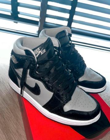 NIKE Air Jordan 1 Retro High beschikbaar voor biedingen