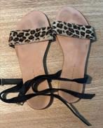ZARA sandalen panter print maat 37, Kleding | Dames, Schoenen, Bruin, Zara, Zo goed als nieuw, Sandalen of Muiltjes
