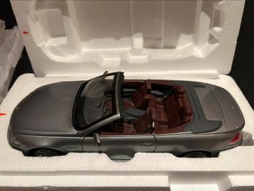 Bmw 6-serie cabriolet Kyosho 1:18 met doos beschikbaar voor biedingen