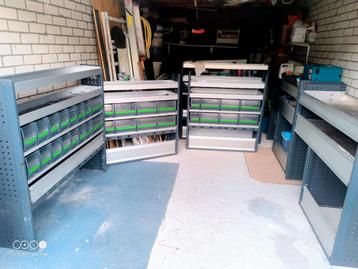 Metalen meubels voor de bus beschikbaar voor biedingen