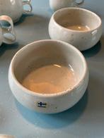 Pentik Fins ontbijtservies met houten onderleggers, Keramiek, Ophalen of Verzenden, Zo goed als nieuw, Overige stijlen