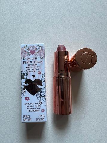 Charlotte Tilbury Matte Revolution Lipstick  beschikbaar voor biedingen