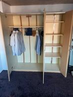Ruime 3-deurs kledingkast met veel opbergruimte, Huis en Inrichting, Kasten | Kledingkasten, Ophalen, Gebruikt, 150 tot 200 cm