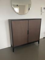 Bruine kast met planken Ikea - REGISSÖR, Huis en Inrichting, Ophalen, Met deur(en), 100 tot 150 cm, Zo goed als nieuw