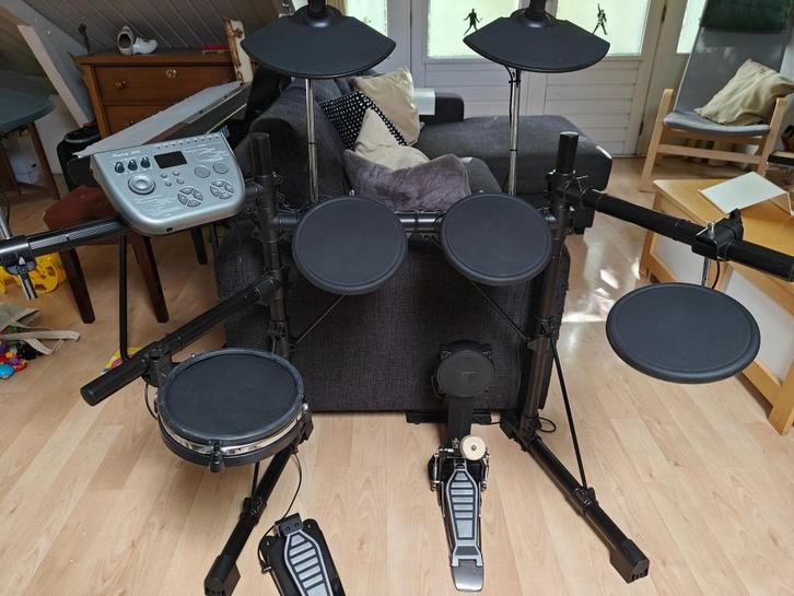 Ringway TD90 elektronisch drumstel - i.z.g.st., Muziek en Instrumenten, Drumstellen en Slagwerk, Gebruikt, Overige merken, Elektronisch