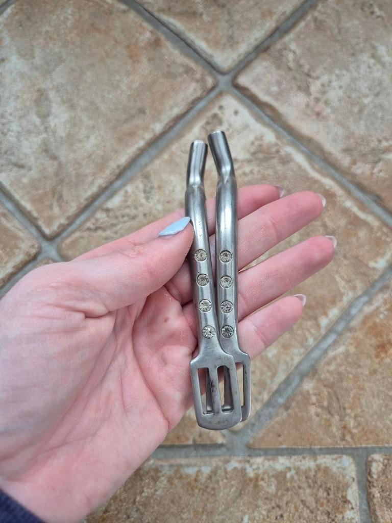 Mooie sporen met steentjes, Ophalen of Verzenden, Gebruikt, Dressuur