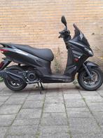 Aprilia SXR Sport 50 - Bouwjaar 2024 - 6.000 km, Ophalen, Zo goed als nieuw, Benzine