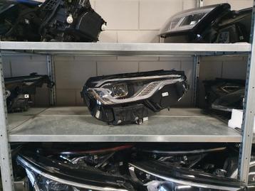 Bmw 2 serie G42 AHL VOL LED koplamp unit rechts beschikbaar voor biedingen