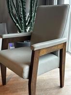 Mooie leren stoel, grijs- groen. Goede zithouding., Ophalen, Hout, Zo goed als nieuw, Senioren