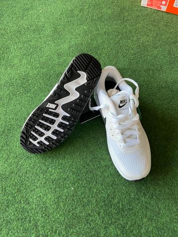 Nike Air Max 90 G golfschoenen - dames 37,5 beschikbaar voor biedingen