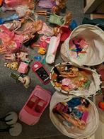 Veel barbies nanana poppetjes en accessoires, Ophalen of Verzenden, Gebruikt, Barbie