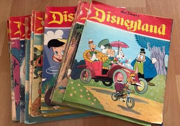 Disneyland weekbladen stapeltje jaren 70 beschikbaar voor biedingen