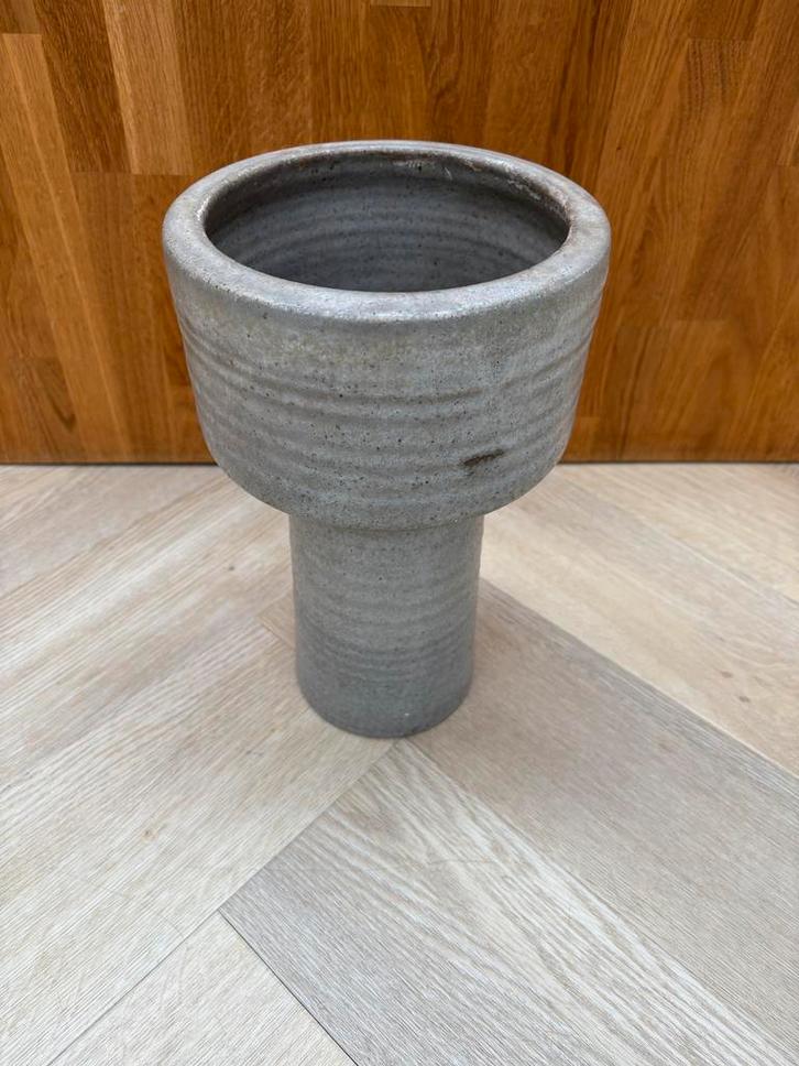 Mobach Aardewerk Vaas - Grijs Betonlook, Huis en Inrichting, Woonaccessoires | Vazen, Gebruikt, Ophalen of Verzenden