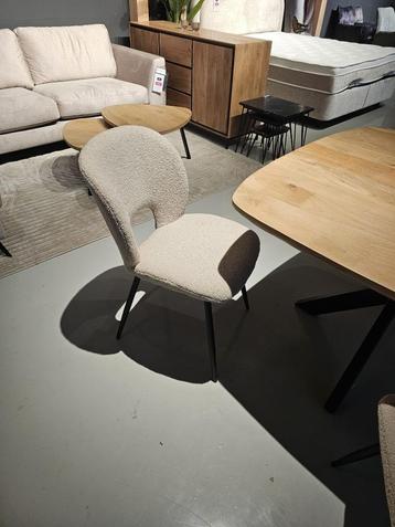Eetkamerstoelen Teddy beige Showmodel beschikbaar voor biedingen